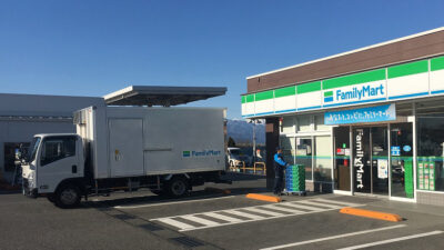 【物流の“頻度神話”を崩す】ファミリーマートが定温便を1日2便へ、CO2と食品ロスを同時に削る狙い。