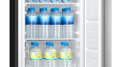 市販飲料から氷状ドリンクを生成。「アイススラリー冷蔵庫」シャープが法人向けレンタルを開始。
