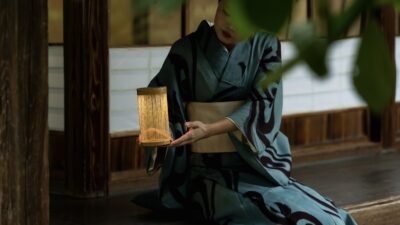 【サステナブルな灯りと江戸の夜】秋の夜長、江戸文化に没入する「太陽光を灯す行燈 ＜EN＞が照らす 柳橋・江戸の夜会」を愉しむ。