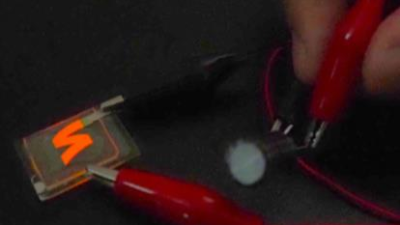 【発電するディスプレイの誕生】「光」を資源に変え、自ら輝く――有機太陽電池が切り拓く“エネルギー自律型”の未来