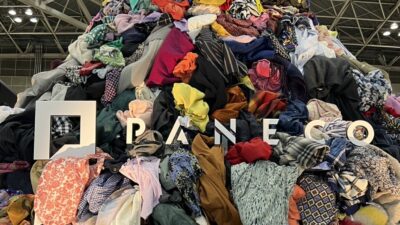 【断熱材の供給不安に備える】繊維廃棄物を断熱材へ——PANECO®が始める“都市資源”建材の実装拡大